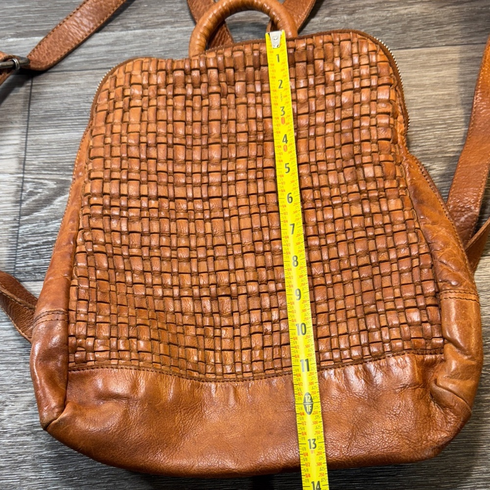 Vilenca Holland Brown Leather Backpack - Picture 6 of 11